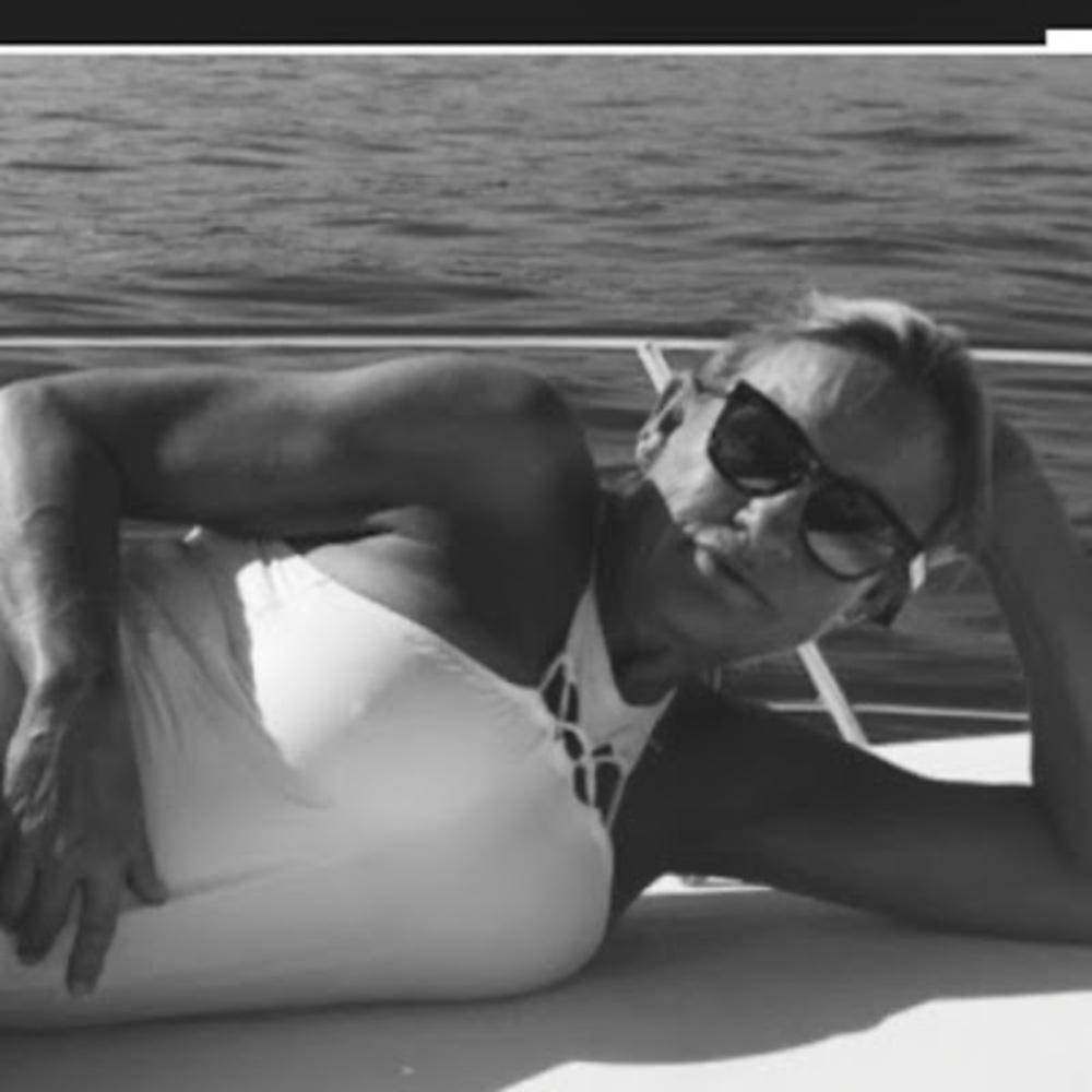 Meet your Posher, Beachbum